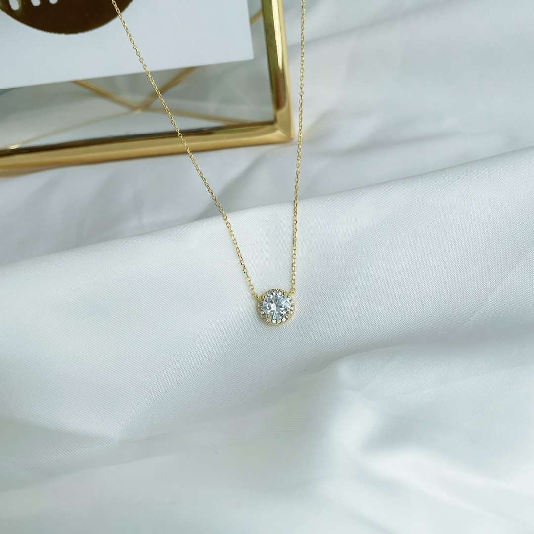 [Kismet Jewels ]Luxurious Round Cut Necklace