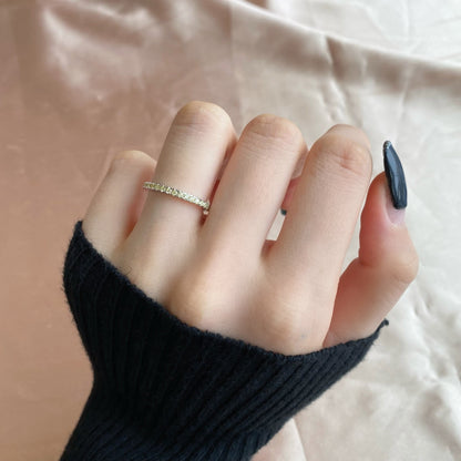 [Kismet Jewels ]Delicate Sparkling Round Cut Daily Ring