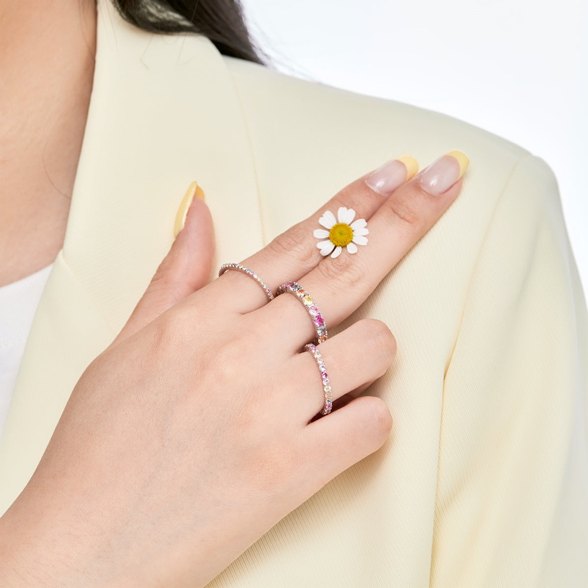 [Kismet Jewels ]Ornate Colorful Round Cut Tennis Ring
