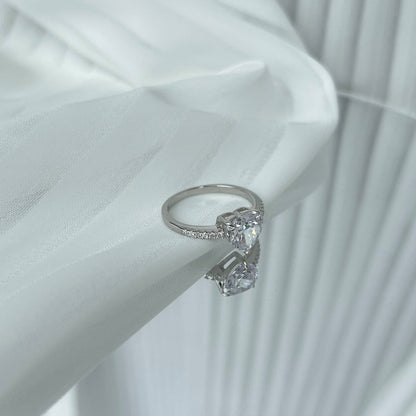 [Kismet Jewels ]2.0 Carat Dazzling Lustrous Heart Cut Lover Ring
