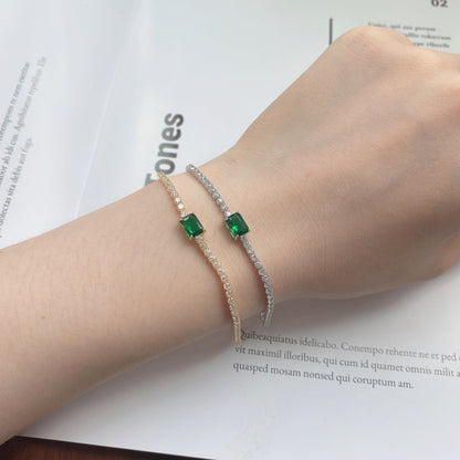 [Kismet Jewels ]1.0 Carat Unique Emerald Cut Banquet Bracelet