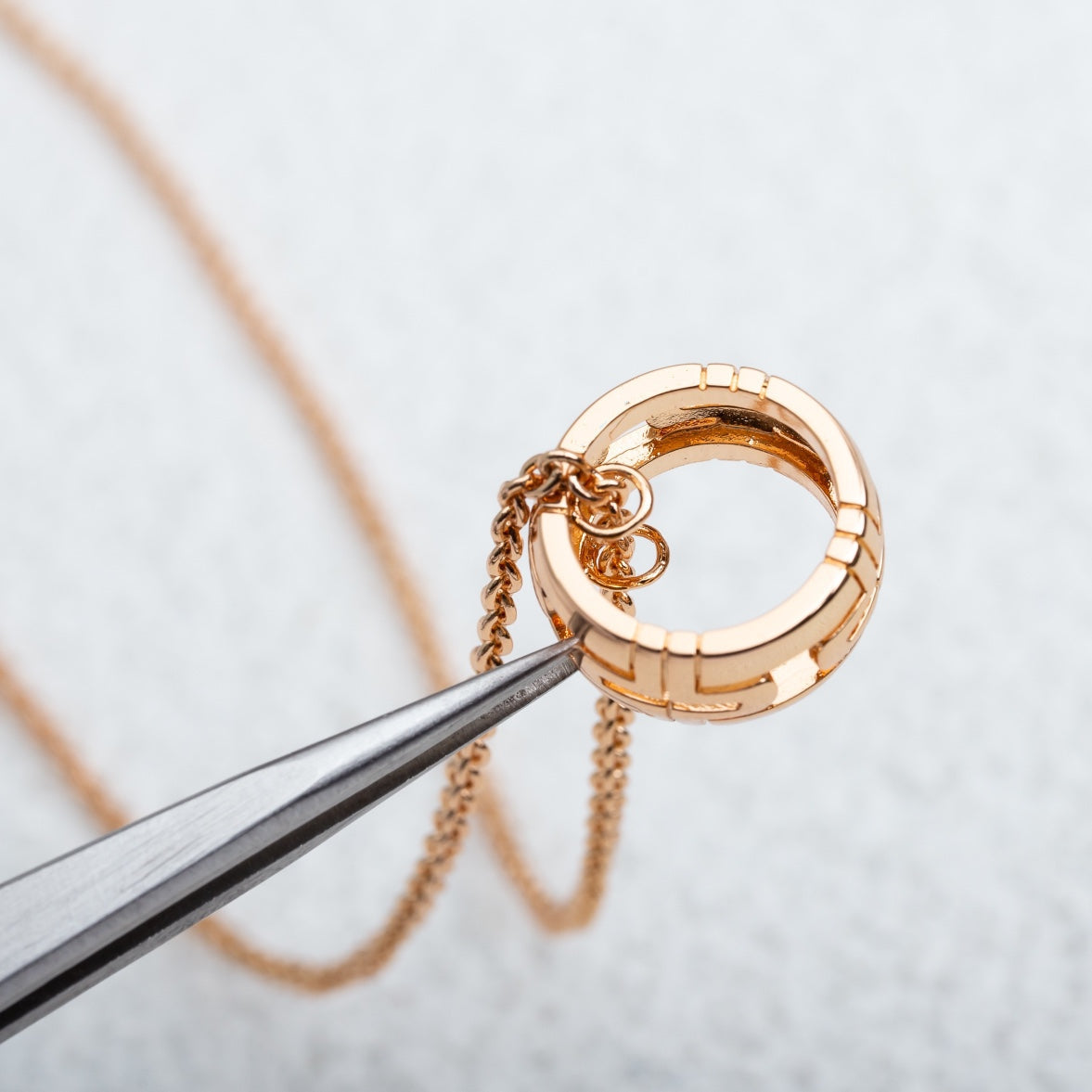 [Kismet Jewels ]PARENTESI NECKLACE PINK GOLD