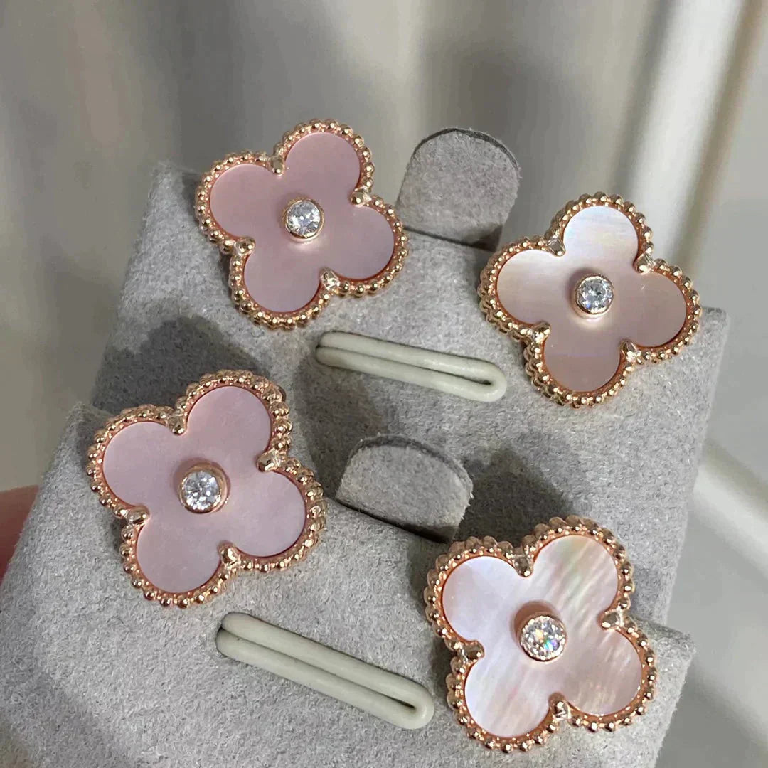 [Kismet Jewels ]CLOVER MEDIUM 1 MOTIFS  PINK MOP DIAMOND EARRINGS