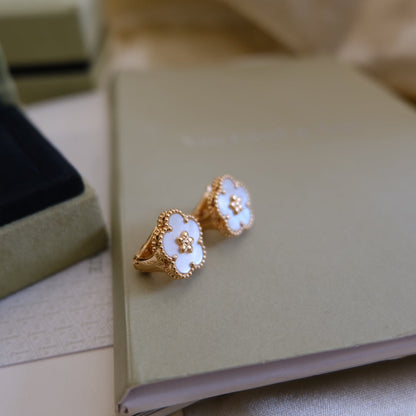 [Kismet Jewels ]LUCKY PINK GOLD WHITE MOP EARRINGS