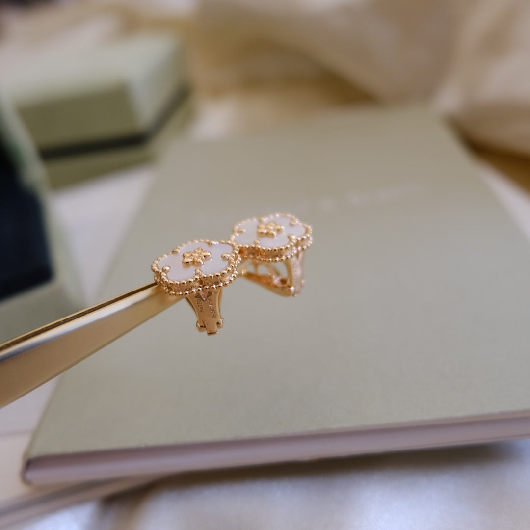 [Kismet Jewels ]LUCKY PINK GOLD WHITE MOP EARRINGS