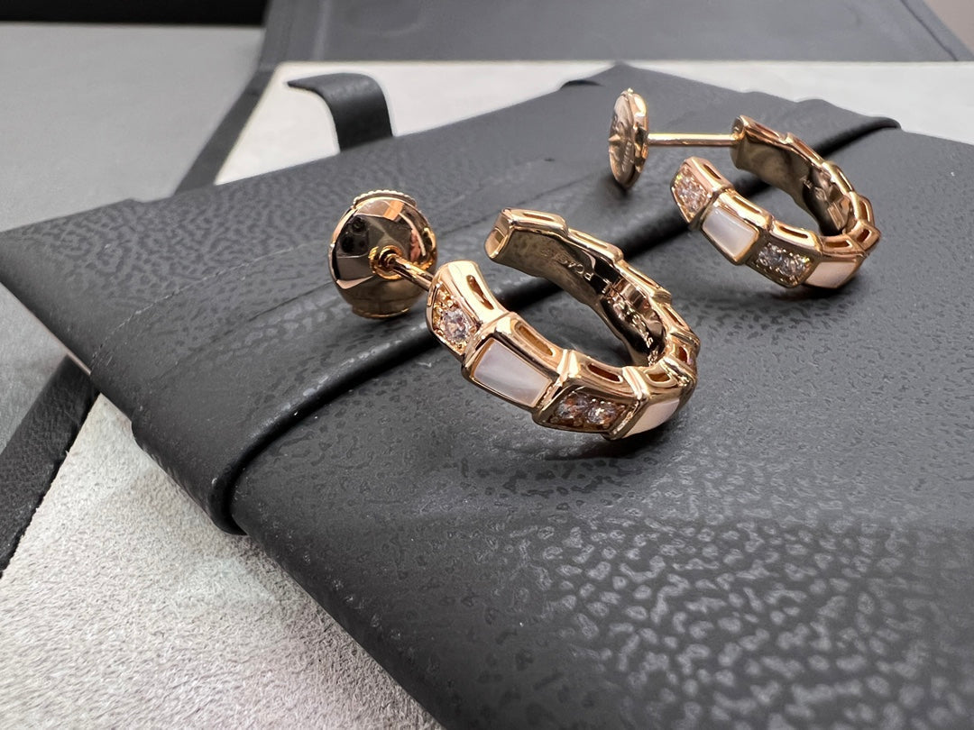 [Kismet Jewels ]SERPENTI MOP PINK GOLD EARRINGS