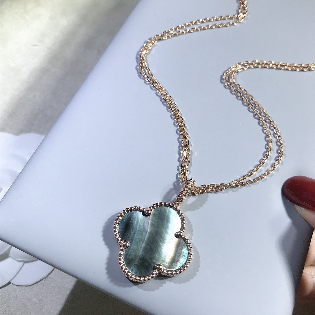 [Kismet Jewels ]CLOVER 25MM GOLD DARK MOP BIG CLOVER NECKLACE