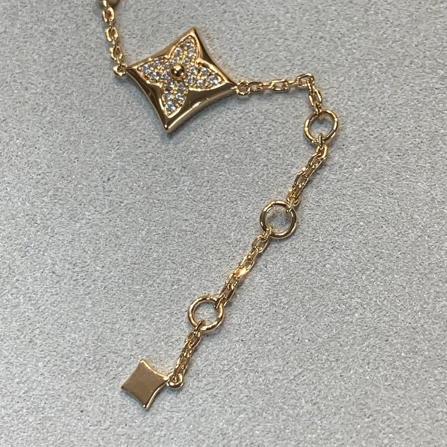 [Kismet Jewels ]STAR AND SUN 4 MOTIFS GOLD DIAMONDS BRACELET