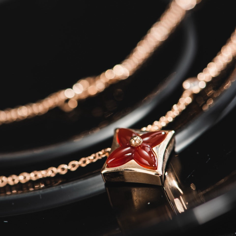 [Kismet Jewels ]STAR NECKLACE PINK GOLD 1 DIAMOND
