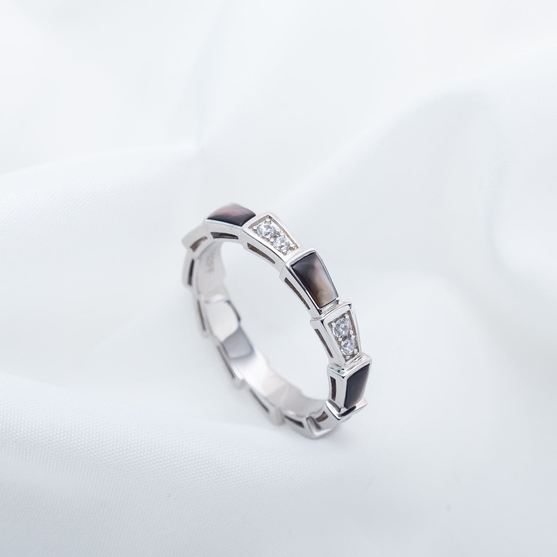 [Kismet Jewels ]SERPENTI RING SILVER  DIAMOND BLACK MOP 3MM