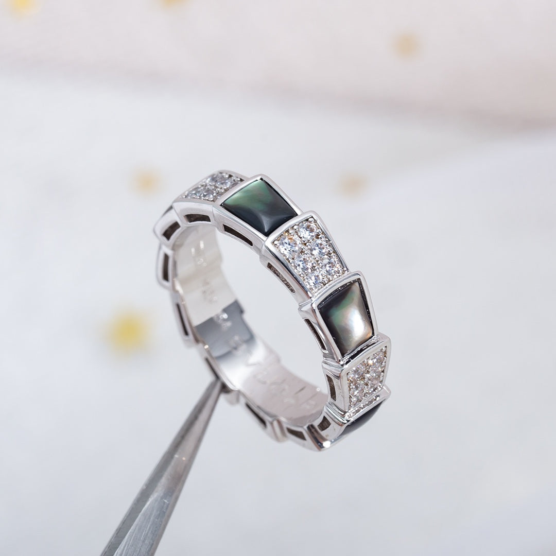 [Kismet Jewels ]SERPENTI RING SILVER DIAMOND BLACK MOP 4MM