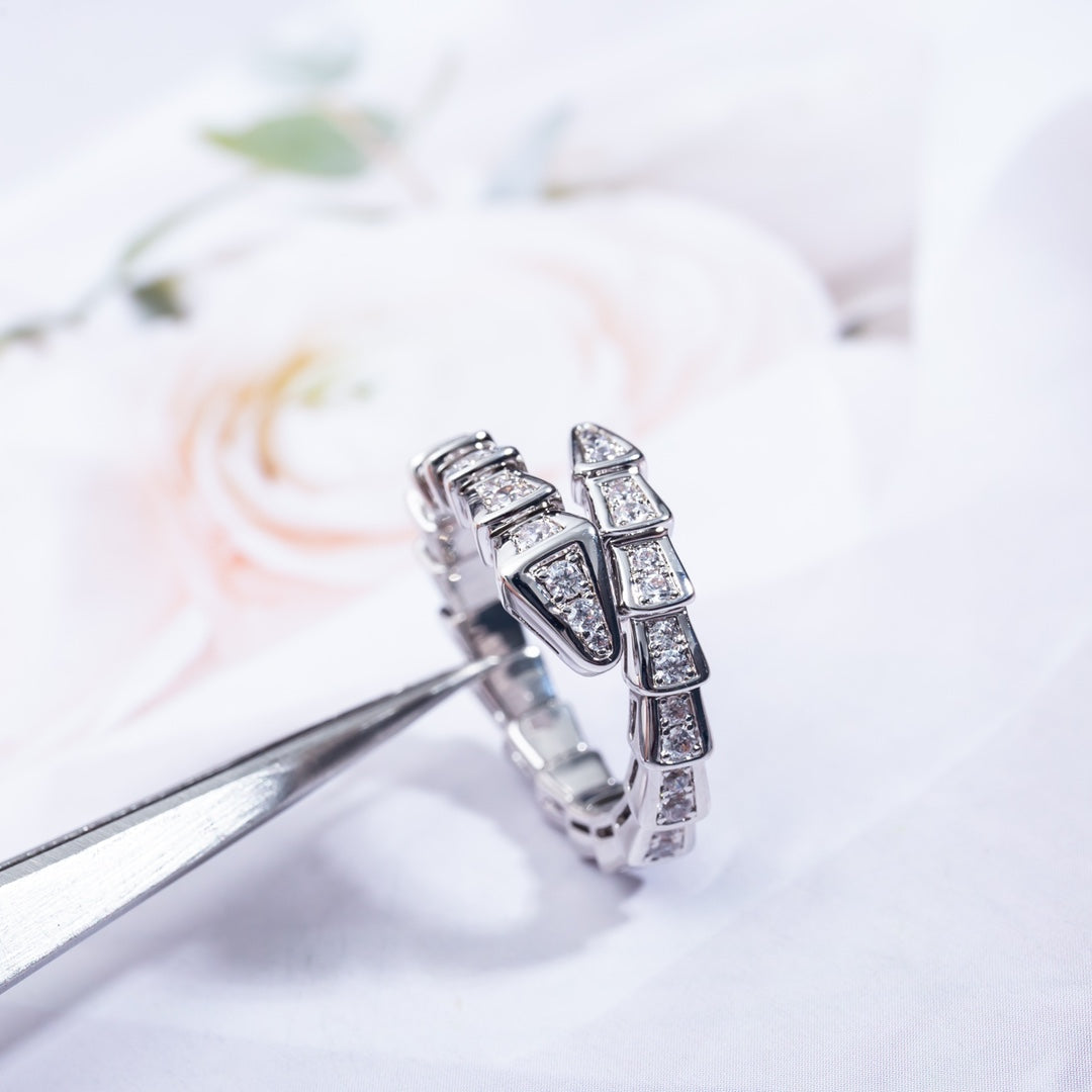 [Kismet Jewels ]SERPENTI RING SILVER DIAMOND PAVED 4MM