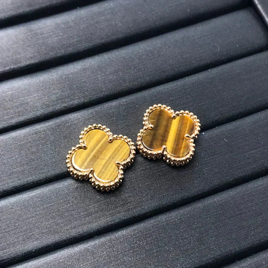 [Kismet Jewels ]CLOVER MEDIUM 1 MOTIFS TIGER EYE EARRINGS
