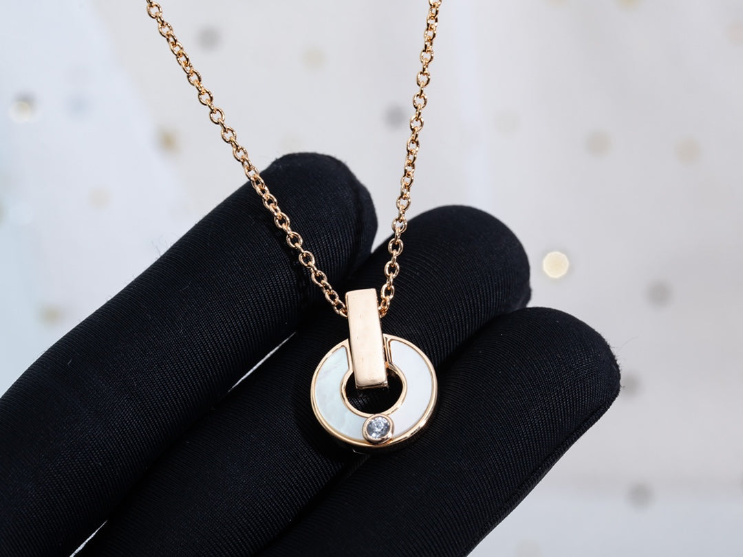 [Kismet Jewels ]GARI NECKLACE PINK GOLD MOP