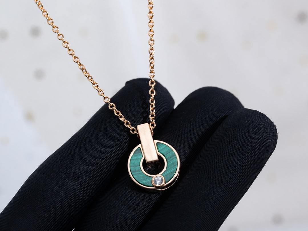 [Kismet Jewels ]GARI NECKLACE PINK GOLD MALACHITE