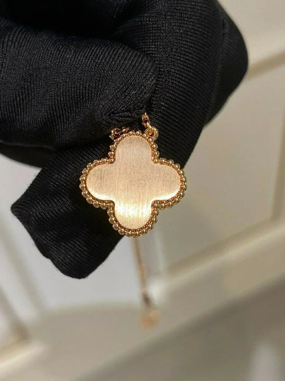 [Kismet Jewels ]CLOVER 15MM DIAMOND RHODONITE NECKLACE
