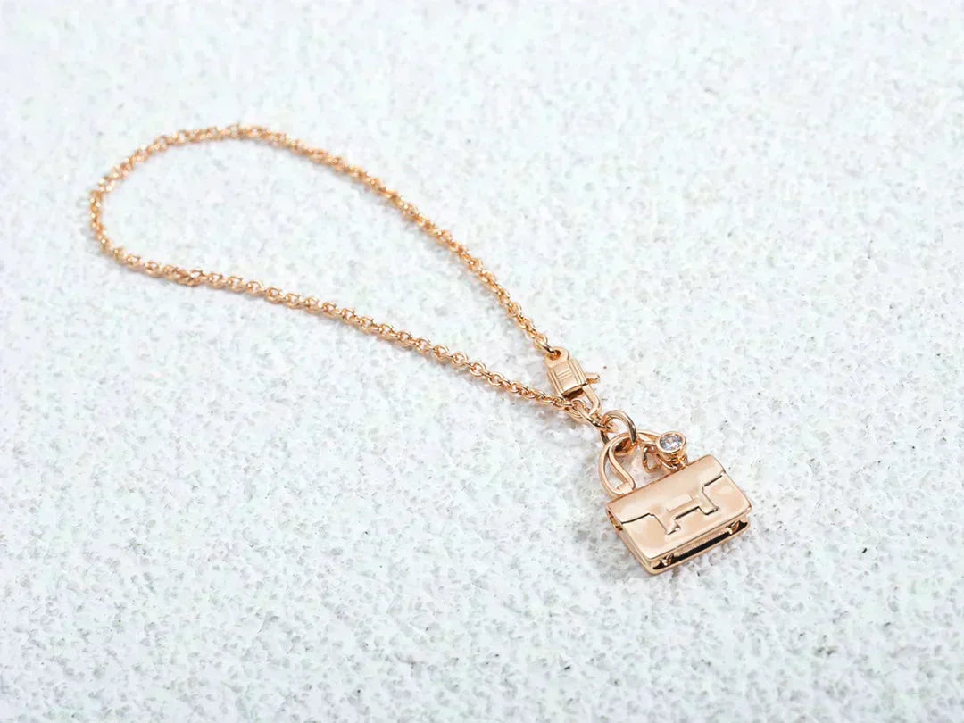 [Kismet Jewels ]AMULETTE PEDANT ROSE GOLD NECKLACE