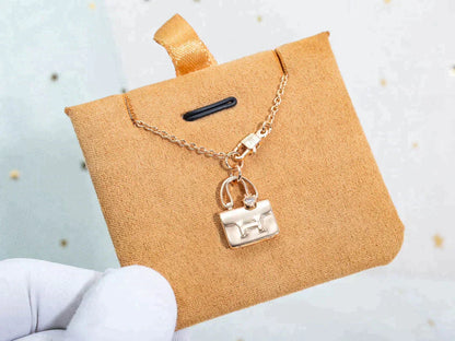 [Kismet Jewels ]AMULETTE PEDANT ROSE GOLD NECKLACE