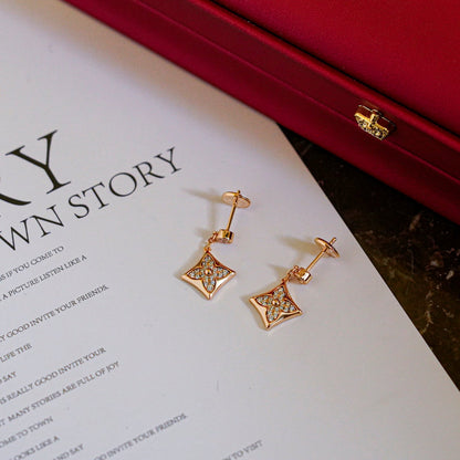 [Kismet Jewels ]STAR DIAMONDS EARRINGS GOLD