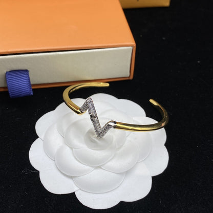 [Kismet Jewels ]VOLTE UPSITE DOWN DIAMOND GOLD OPEN BRACELET