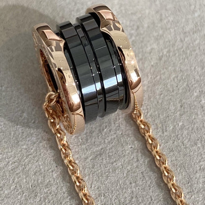 [Kismet Jewels ]ZERO 1 BLACK CERAMIC PINK GOLD NECKLACE