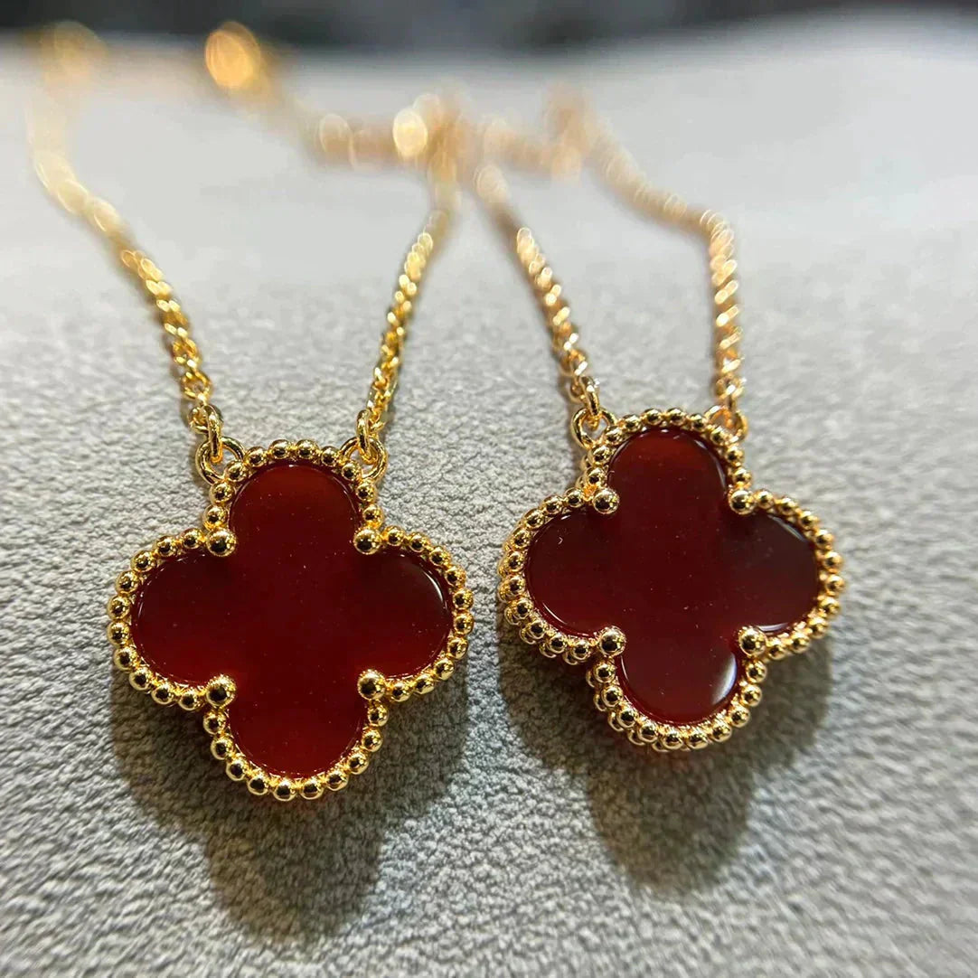 [Kismet Jewels ]CLOVER 15MM CARNELIAN SINGLE FLOWER NECKLACE