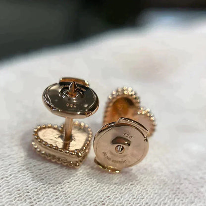 [Kismet Jewels ]HEART CARNELIAN STUD EARRINGS