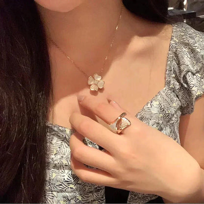 [Kismet Jewels ]CLOVER MOP DIAMOND ROSE GOLD NECKLACE