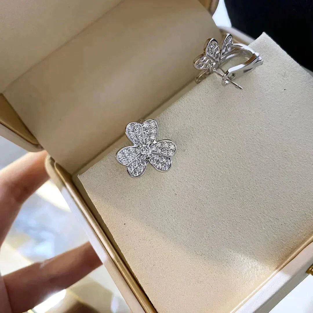 [Kismet Jewels ]CLOVER COMOS DIAMOND EARRINGS SILVER