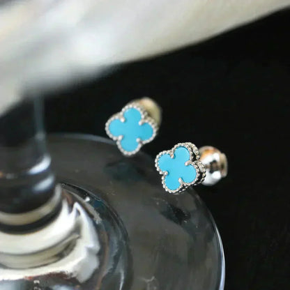 [Kismet Jewels ]CLOVER MINI 9.5MM ONYX STUD EARRINGS SILVER