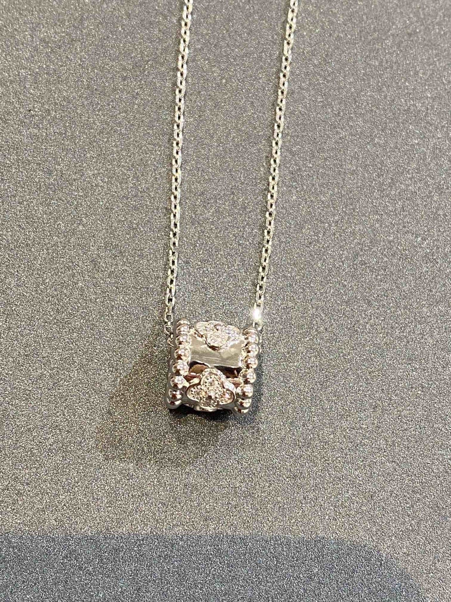 [Kismet Jewels ]PERLEE PEDANT SIVLER DIAMOND NECKLACE