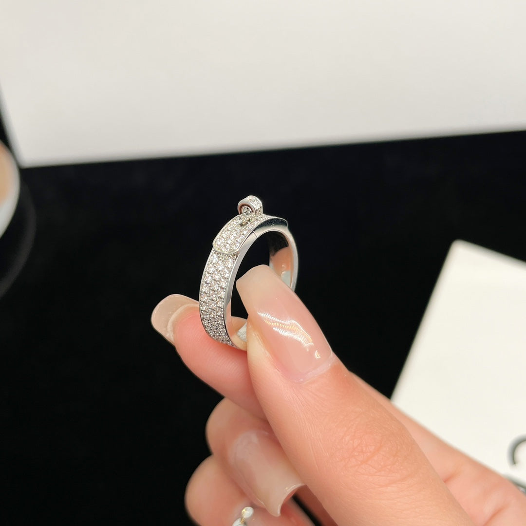 [Kismet Jewels ]KELLY SILVER DIAMOND RING