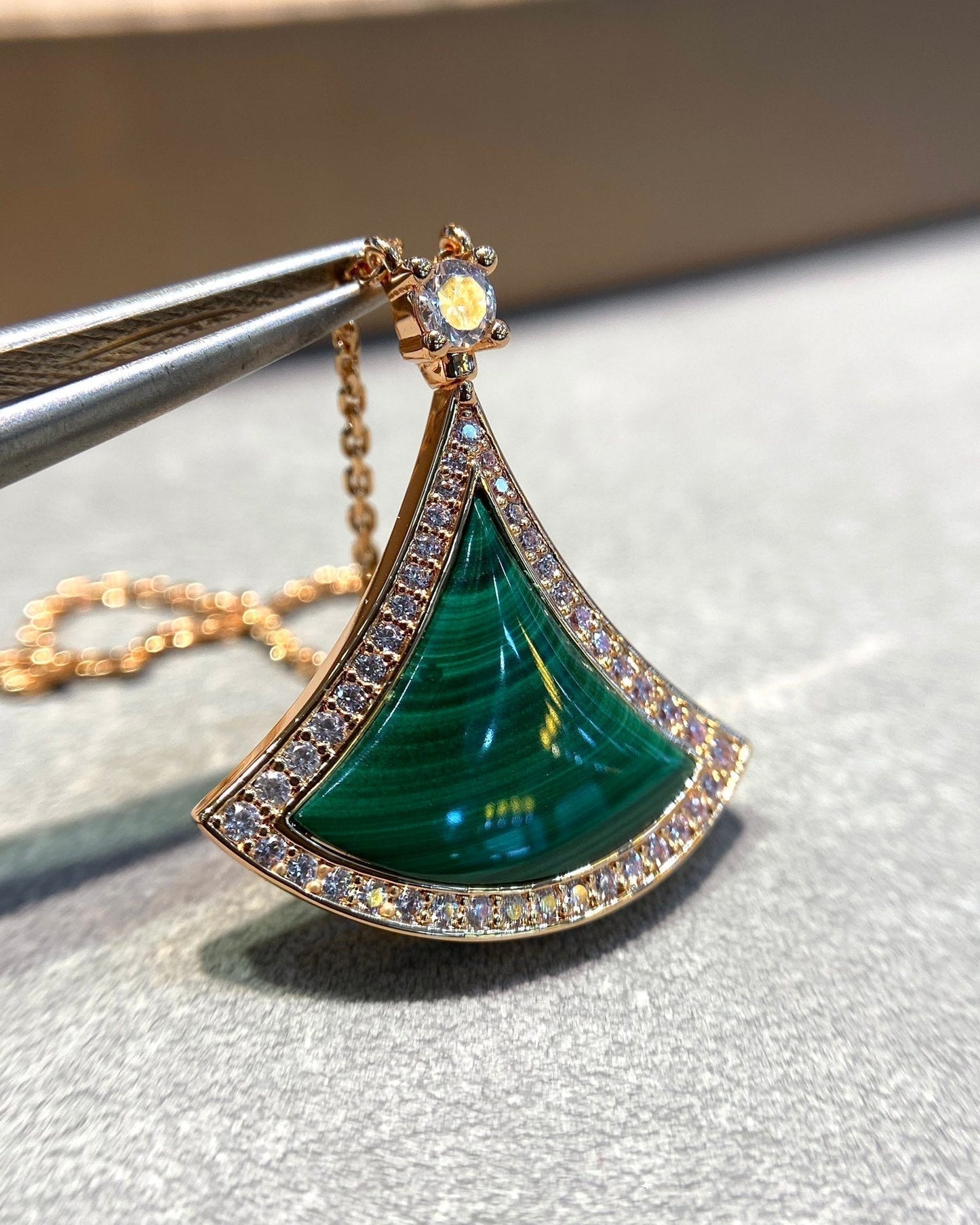 [Kismet Jewels ]DREAM MALACHITE DIAMOND PAVED PINK GOLD NECKLACE