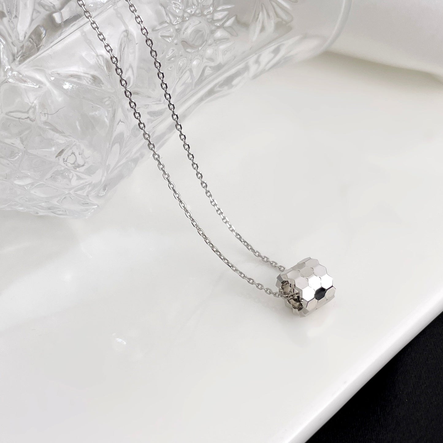 [Kismet Jewels ]BEE MINI NECKLACE