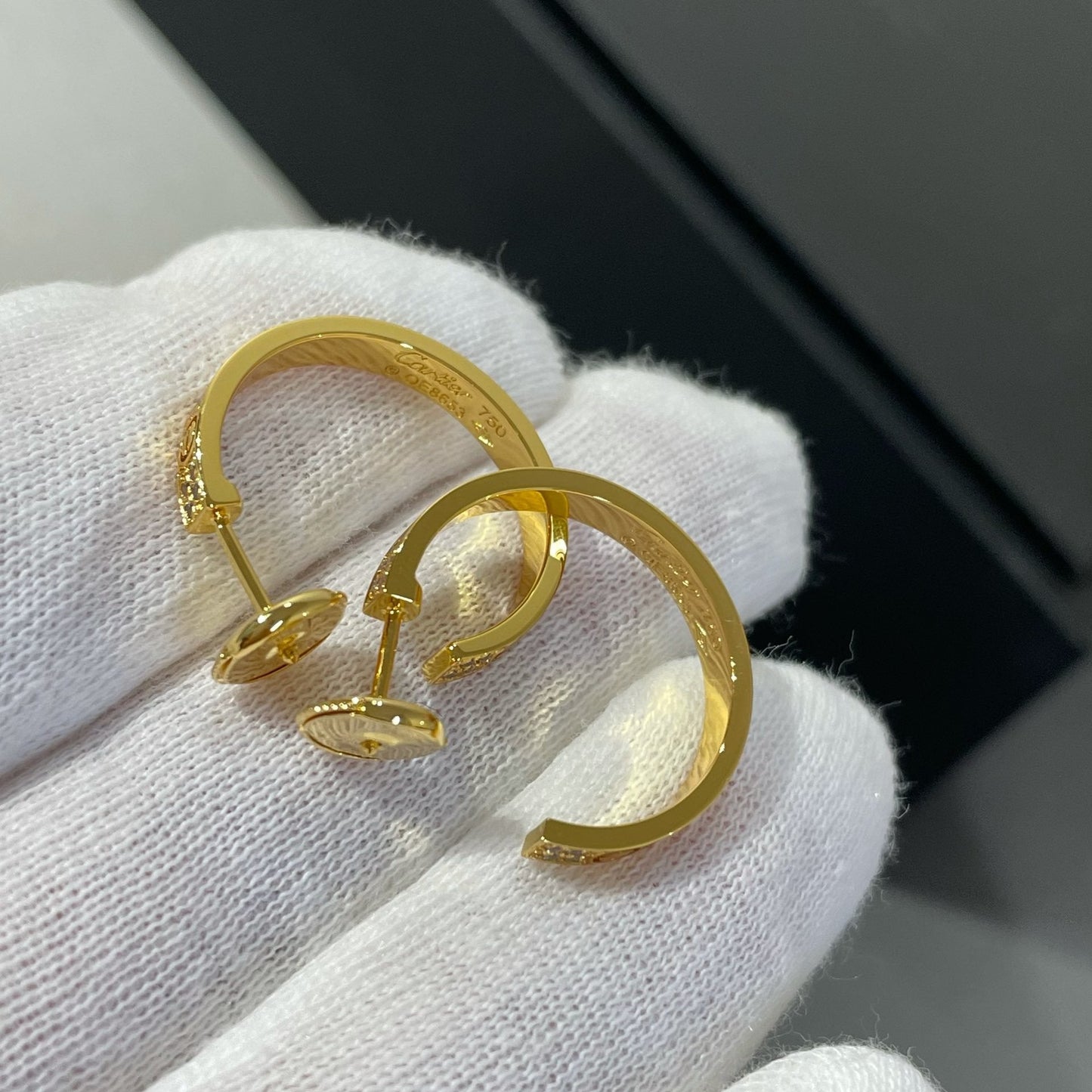 [Kismet Jewels ]LOVE DIAMOND GOLD HOOP EARRINGS