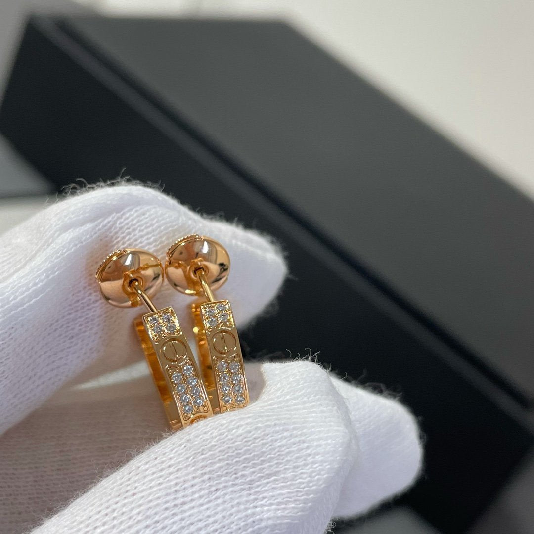 [Kismet Jewels ]LOVE DIAMOND PINK GOLD HOOP EARRINGS