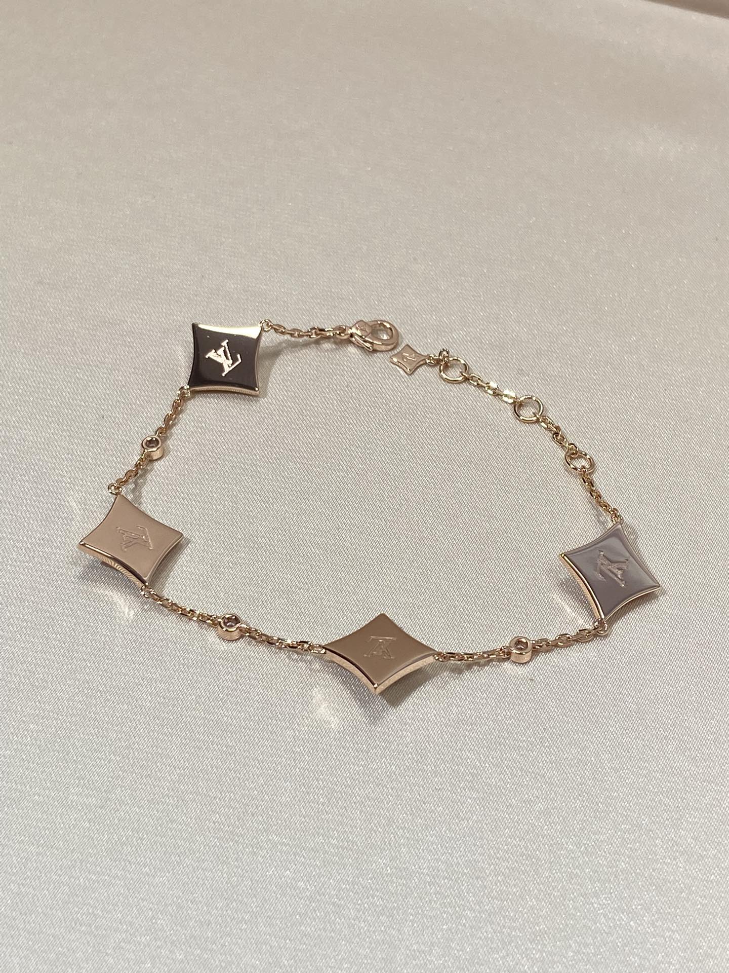 [Kismet Jewels ]STAR 4 MOTIF MOP DIAMOND PINK GOLD BRACELET