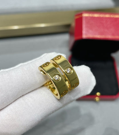 [Kismet Jewels ]LOVE 5.5MM 1 DIAMOND EARRINGS
