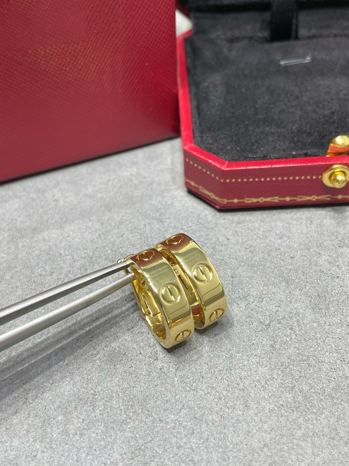 [Kismet Jewels ]LOVE 5.5MM EARRINGS