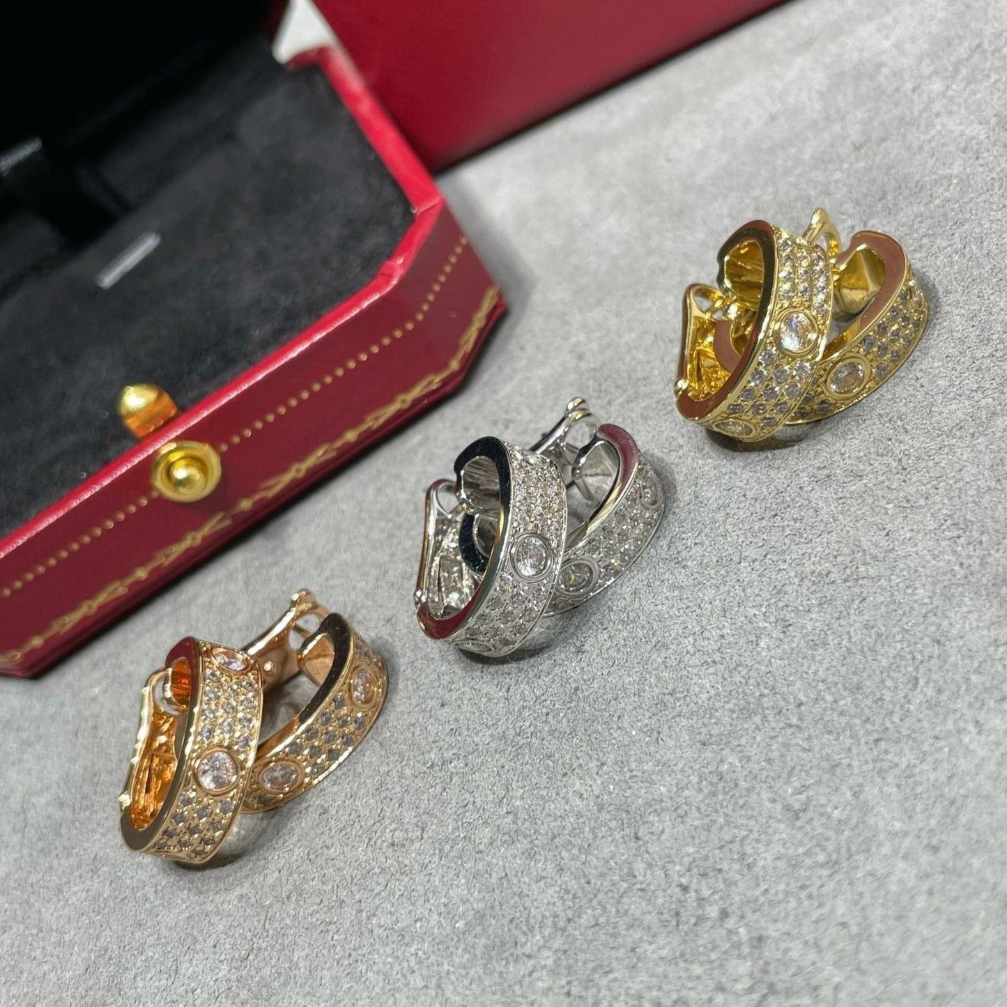 [Kismet Jewels ]LOVE 5.5MM DIAMOND PAVED EARRINGS