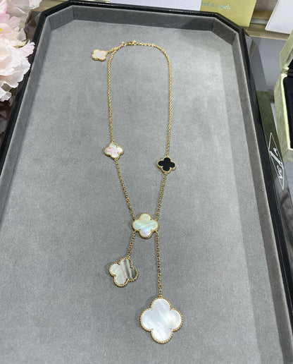 [Kismet Jewels ]CLOVER 6 MOTIF MOP ONYX GOLD NECKLACE