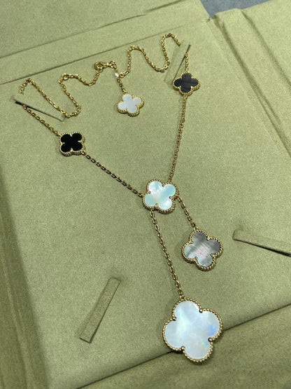 [Kismet Jewels ]CLOVER 6 MOTIF MOP ONYX GOLD NECKLACE