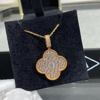 [Kismet Jewels ]CLOVER 25MM LARGE PEDANT DIAMOND PAVED LONG NECKLACE
