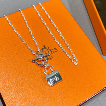 [Kismet Jewels ]CONSTANCE PEDANT SILVER NECKLACE