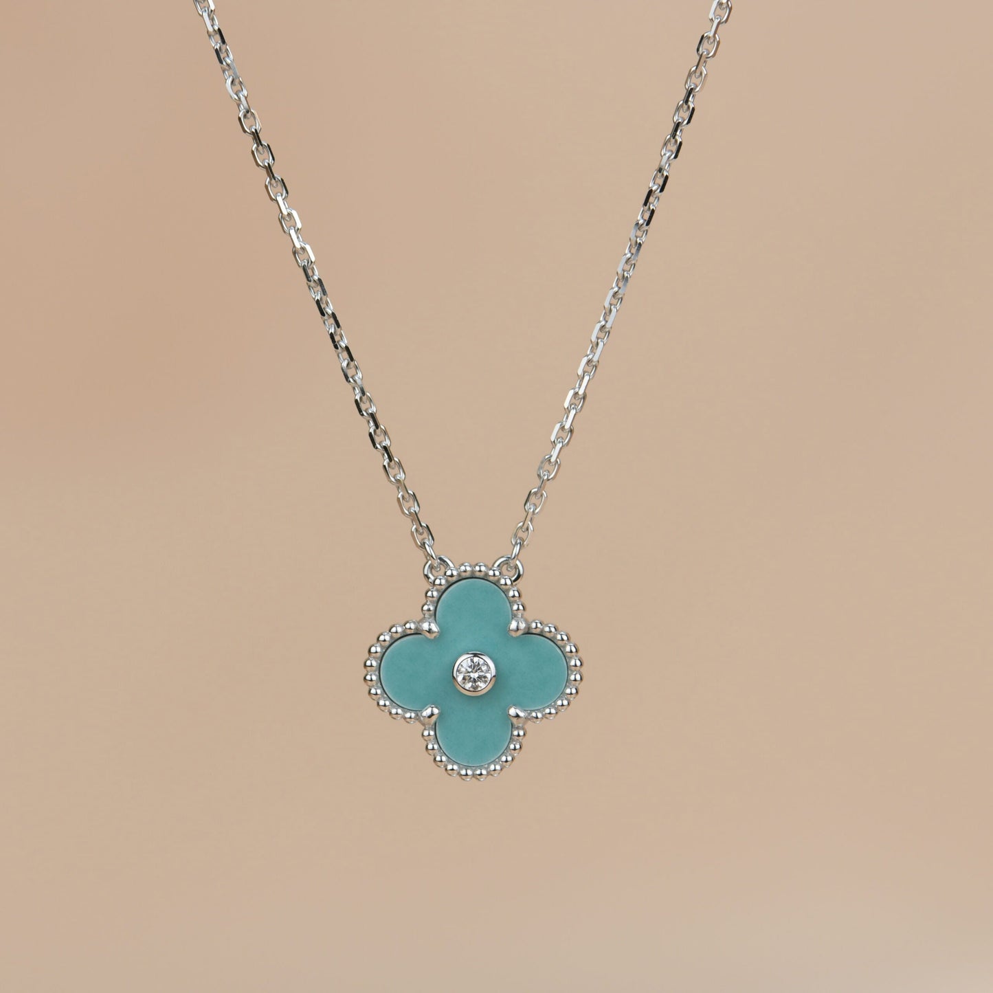 [Kismet Jewels ]CLOVER 15MM DIAMOND SVRES PORCELAIN  NECKLACE SILVER