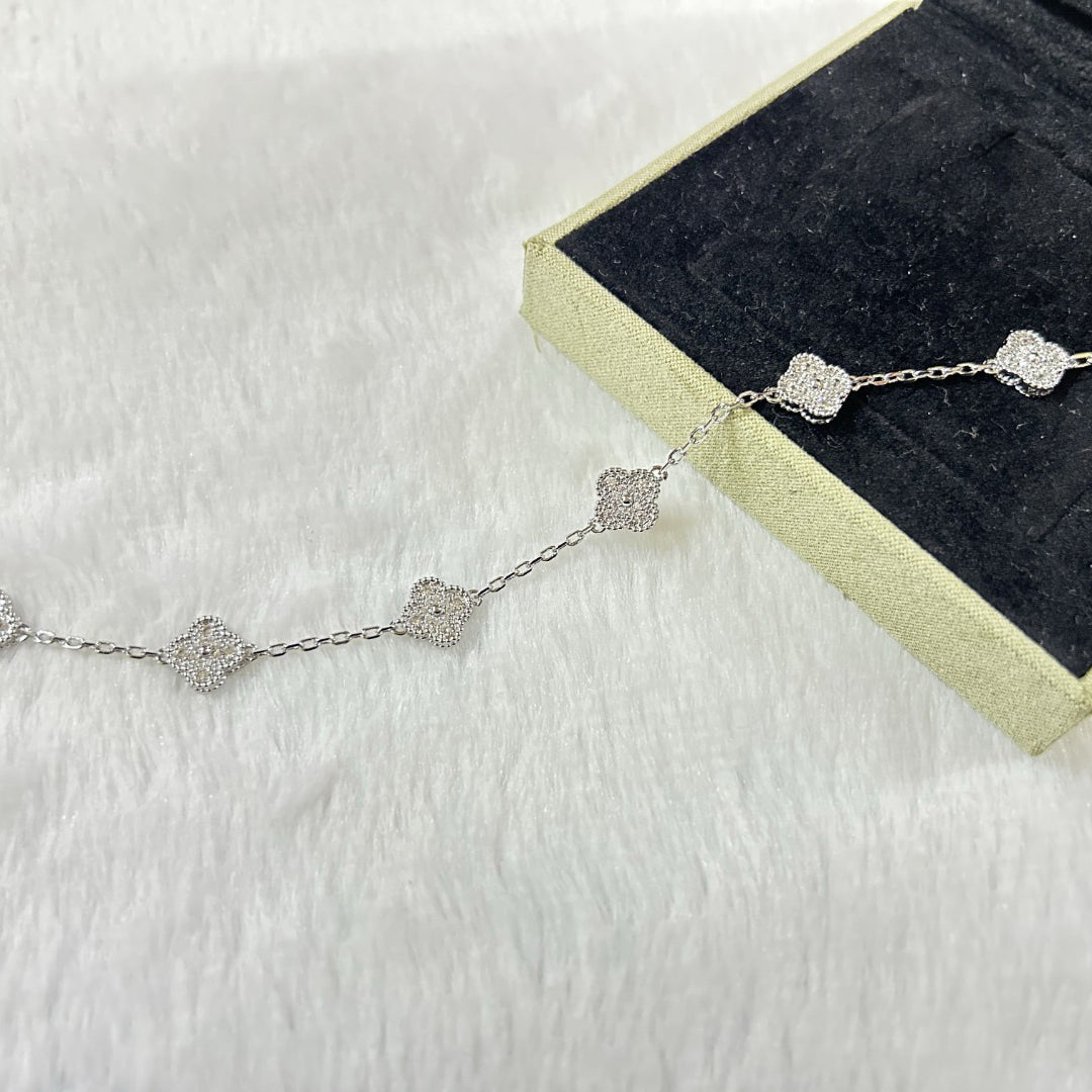 [Kismet Jewels ]CLOVER 6 MOTIF DIAMOND BRACELET