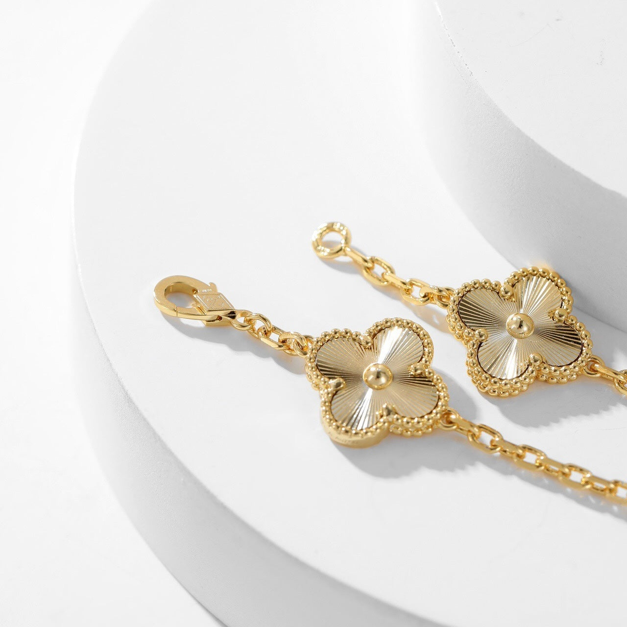 [Kismet Jewels ]CLOVER 10 MOTIFS LASER NECKLACE
