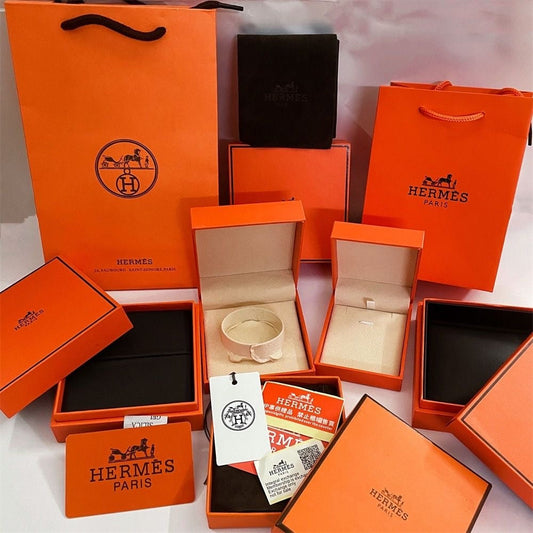 [Kismet Jewels ]HM BRACELET NECKLACE RING BOX GIFT BAG