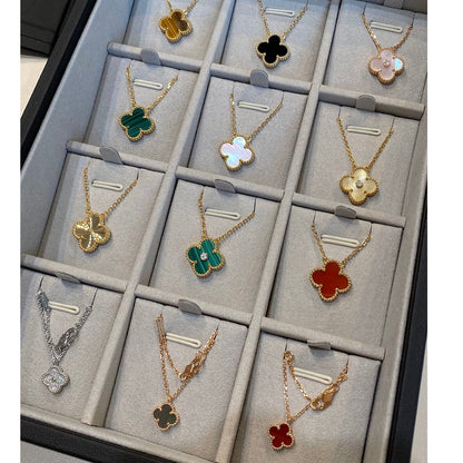 [Kismet Jewels ]CLOVER 15MM LASER NECKLACE