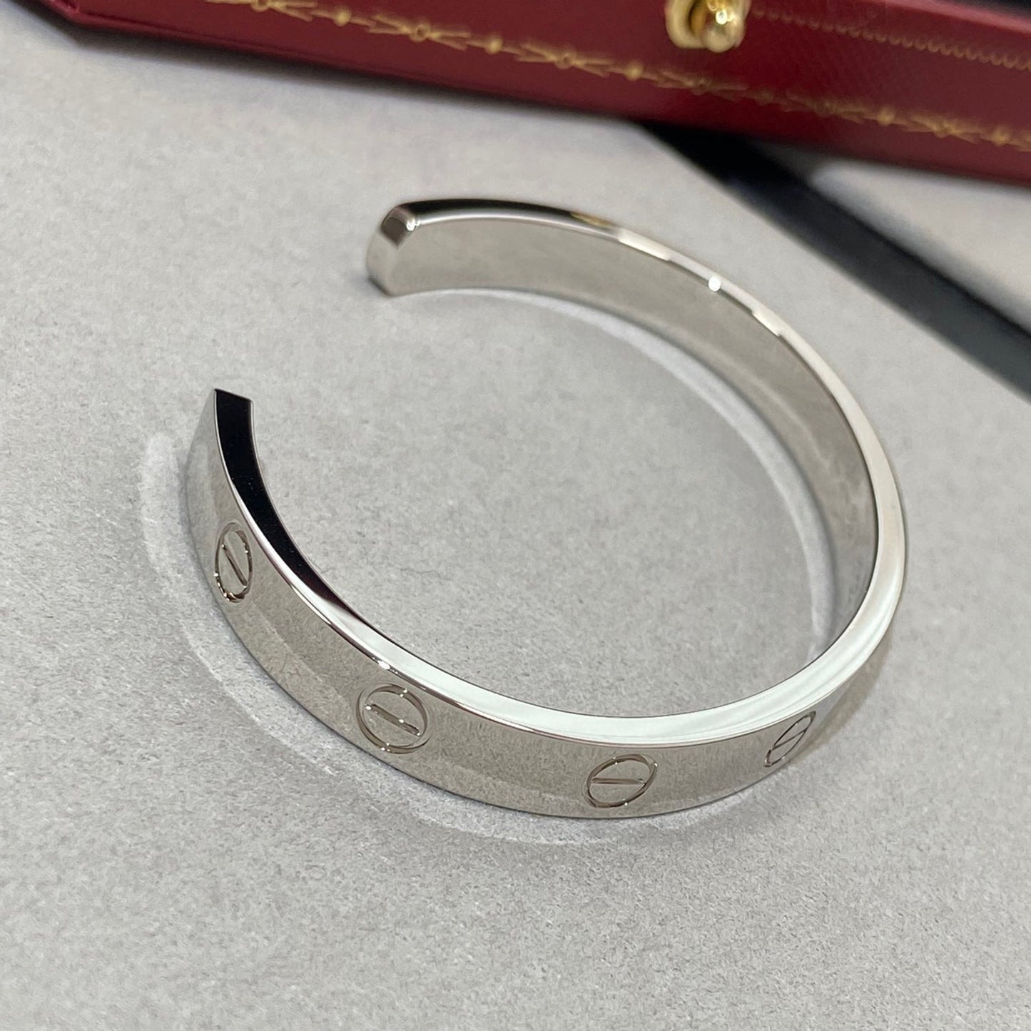 [Kismet Jewels ]LOVE BRACELET 6.1MM 1 DIAMOND OPEN CUFF